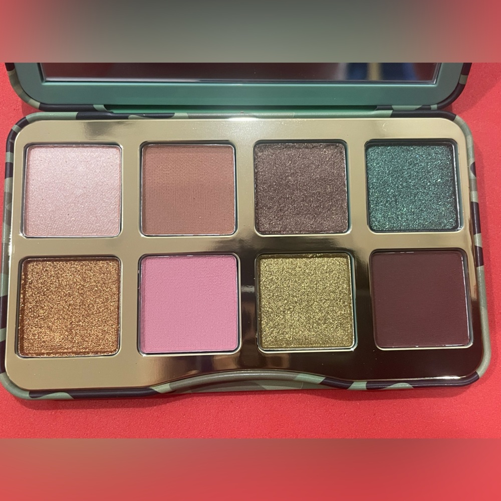 Too Faced Major Love Camouflage Eyeshadow Palette